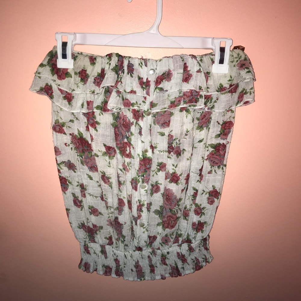 Ruffled Strapless Top